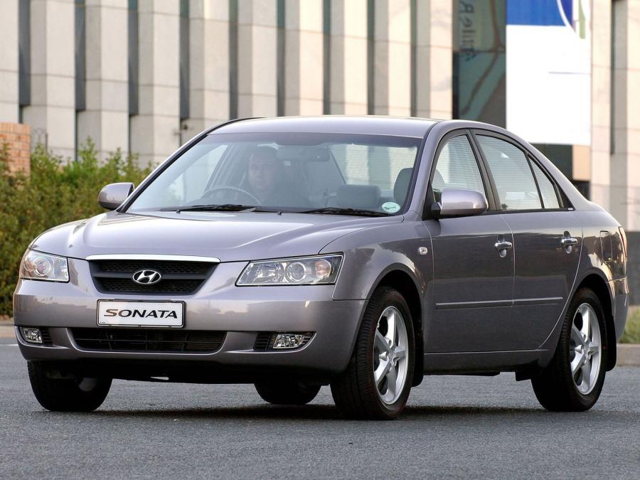  Hyundai Sonata 2005 года  (ZA) (фото 10 из 14)
